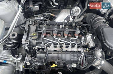 Позашляховик / Кросовер Kia Sportage 2012 в 