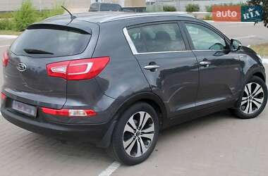 Внедорожник / Кроссовер Kia Sportage 2010 в 