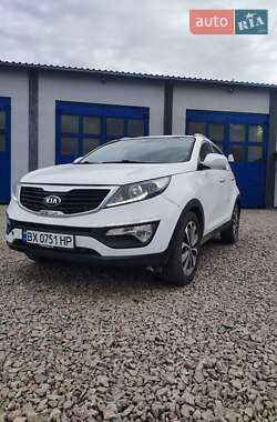 Внедорожник / Кроссовер Kia Sportage 2012 в 