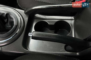 Внедорожник / Кроссовер Kia Sportage 2010 в 