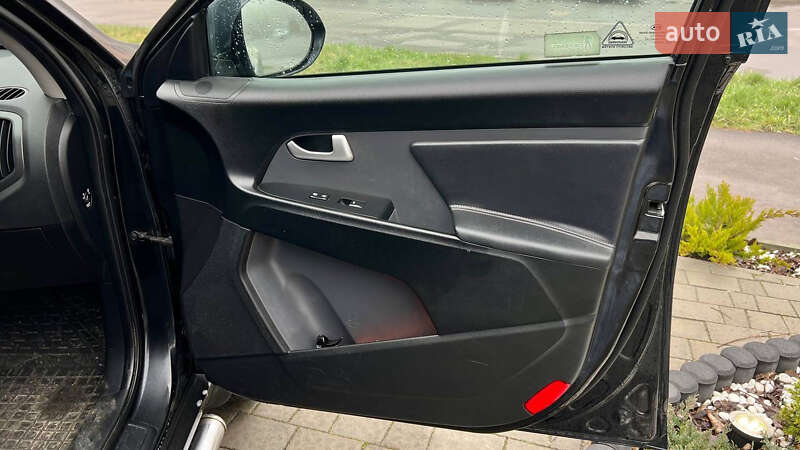 Внедорожник / Кроссовер Kia Sportage 2010 в Львове