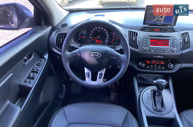 Внедорожник / Кроссовер Kia Sportage 2012 в 