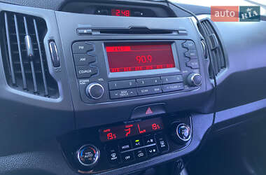 Внедорожник / Кроссовер Kia Sportage 2012 в 