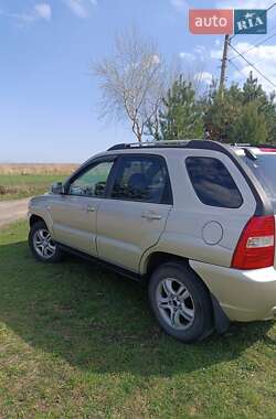 Внедорожник / Кроссовер Kia Sportage 2007 в 