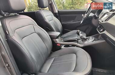 Позашляховик / Кросовер Kia Sportage 2013 в 