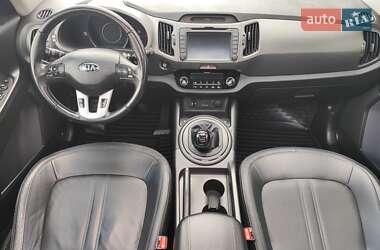 Позашляховик / Кросовер Kia Sportage 2013 в 