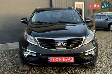 Внедорожник / Кроссовер Kia Sportage 2012 в 