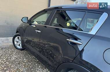 Внедорожник / Кроссовер Kia Sportage 2012 в 
