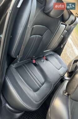 Внедорожник / Кроссовер Kia Sportage 2012 в 