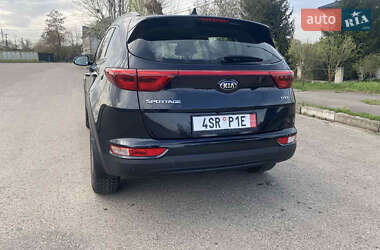 Позашляховик / Кросовер Kia Sportage 2016 в 