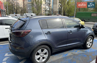 Внедорожник / Кроссовер Kia Sportage 2011 в 
