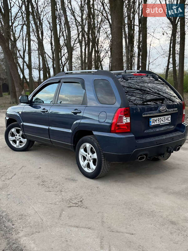 Внедорожник / Кроссовер Kia Sportage 2009 в Звягеле