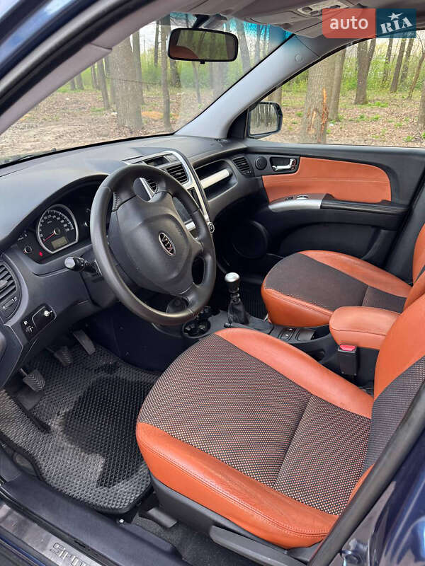 Внедорожник / Кроссовер Kia Sportage 2009 в Звягеле