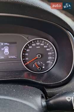 Внедорожник / Кроссовер Kia Sportage 2019 в 