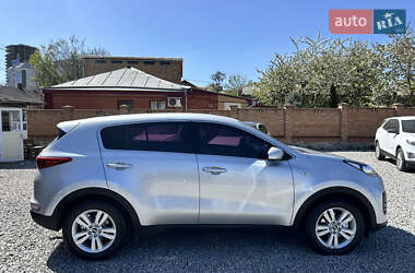 Внедорожник / Кроссовер Kia Sportage 2016 в 