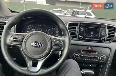 Внедорожник / Кроссовер Kia Sportage 2016 в 