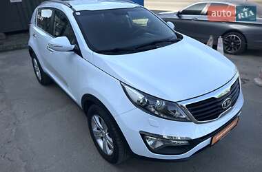 Позашляховик / Кросовер Kia Sportage 2011 в 