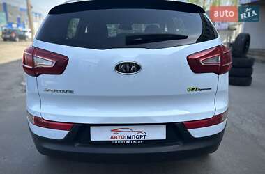 Позашляховик / Кросовер Kia Sportage 2011 в 