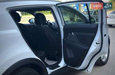Позашляховик / Кросовер Kia Sportage 2011 в 