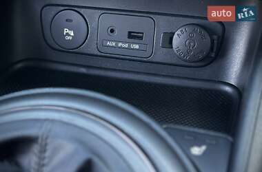 Позашляховик / Кросовер Kia Sportage 2011 в 