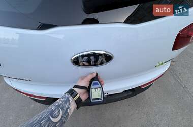 Позашляховик / Кросовер Kia Sportage 2011 в 