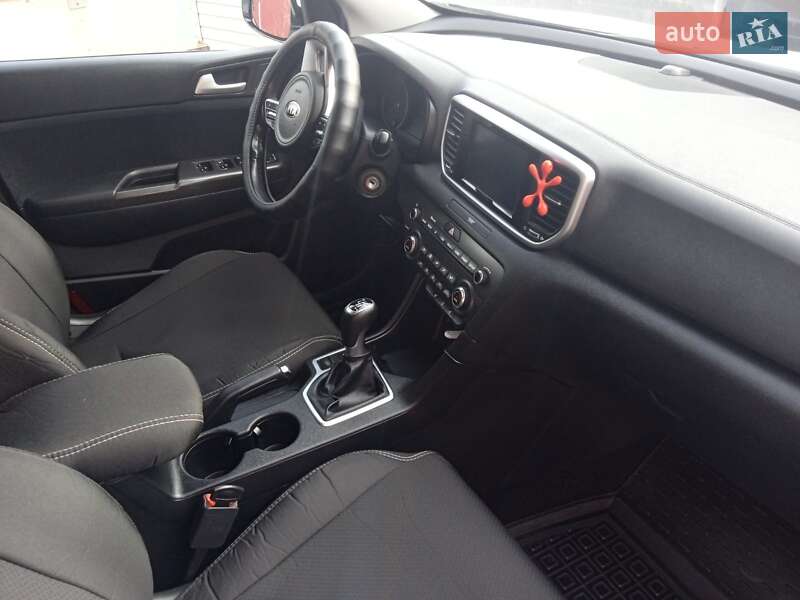 Позашляховик / Кросовер Kia Sportage 2018 в Яготині фото 12 Позашляховик / Кросовер Kia Sportage 2018 в Яготині