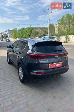 Внедорожник / Кроссовер Kia Sportage 2016 в 