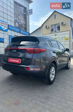 Внедорожник / Кроссовер Kia Sportage 2016 в 