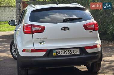 Внедорожник / Кроссовер Kia Sportage 2012 в 