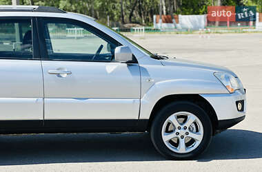 Внедорожник / Кроссовер Kia Sportage 2009 в 