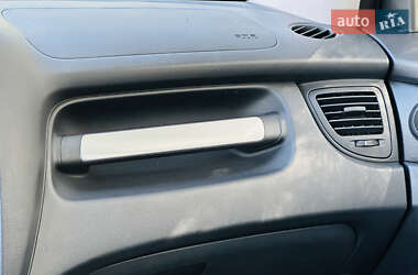 Внедорожник / Кроссовер Kia Sportage 2009 в 
