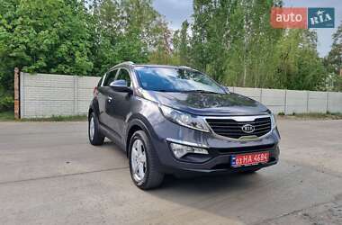 Внедорожник / Кроссовер Kia Sportage 2012 в 