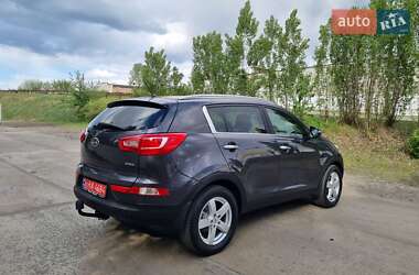 Внедорожник / Кроссовер Kia Sportage 2012 в 