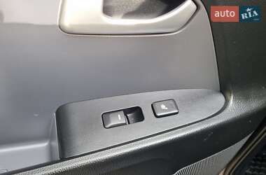 Внедорожник / Кроссовер Kia Sportage 2012 в 