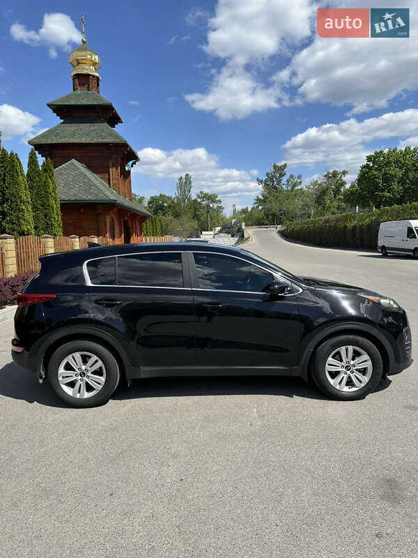 Внедорожник / Кроссовер Kia Sportage 2016 в Днепре