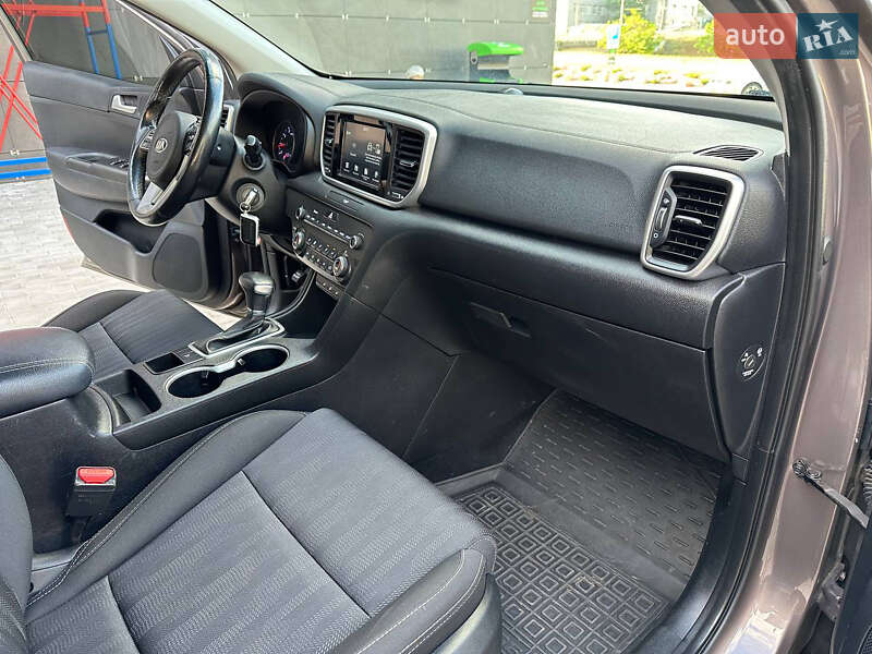 Позашляховик / Кросовер Kia Sportage 2019 в Дніпрі фото 24 Позашляховик / Кросовер Kia Sportage 2019 в Дніпрі