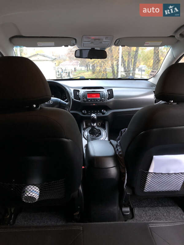 Внедорожник / Кроссовер Kia Sportage 2012 в Кременце