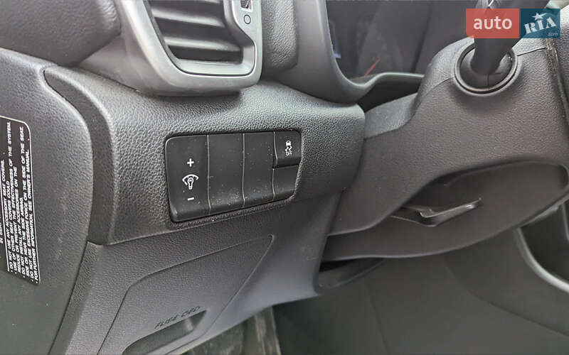 Внедорожник / Кроссовер Kia Sportage 2016 в Черновцах