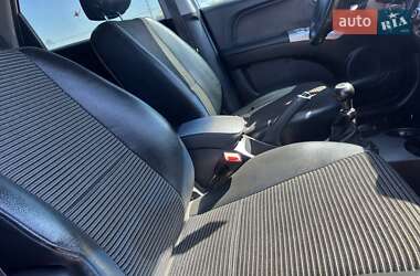 Позашляховик / Кросовер Kia Sportage 2007 в 