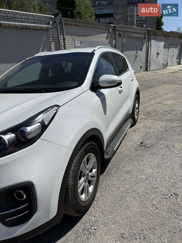 Внедорожник / Кроссовер Kia Sportage 2017 в Днепре