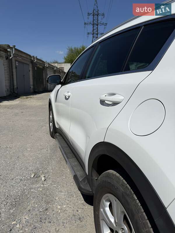 Внедорожник / Кроссовер Kia Sportage 2017 в Днепре