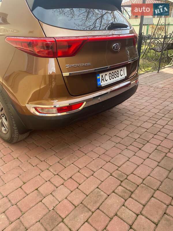 Позашляховик / Кросовер Kia Sportage 2017 в Нововолинську