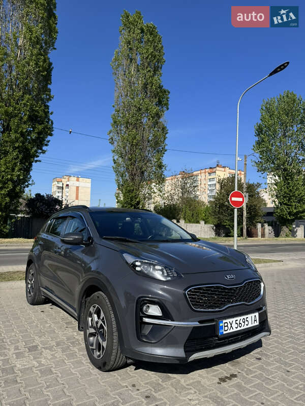 Позашляховик / Кросовер Kia Sportage 2019 в 