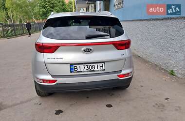 Внедорожник / Кроссовер Kia Sportage 2016 в 
