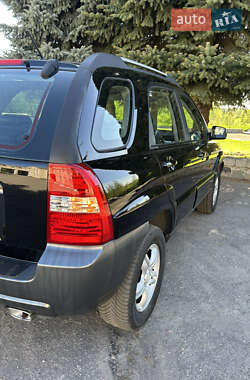 Позашляховик / Кросовер Kia Sportage 2007 в 