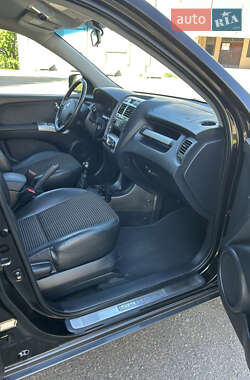 Позашляховик / Кросовер Kia Sportage 2007 в 