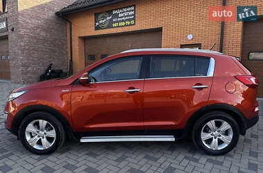 Внедорожник / Кроссовер Kia Sportage 2012 в 