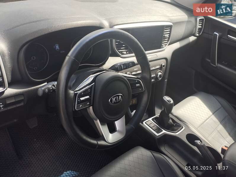 Внедорожник / Кроссовер Kia Sportage 2021 в Никополе