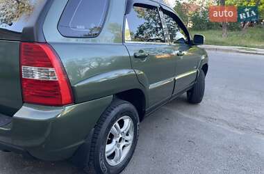 Внедорожник / Кроссовер Kia Sportage 2005 в 