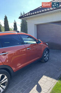 Внедорожник / Кроссовер Kia Sportage 2012 в 